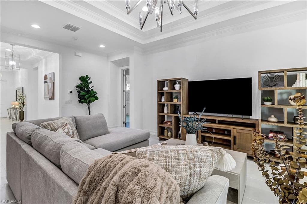 9264 Glenforest DR, NAPLES FL 34120-10