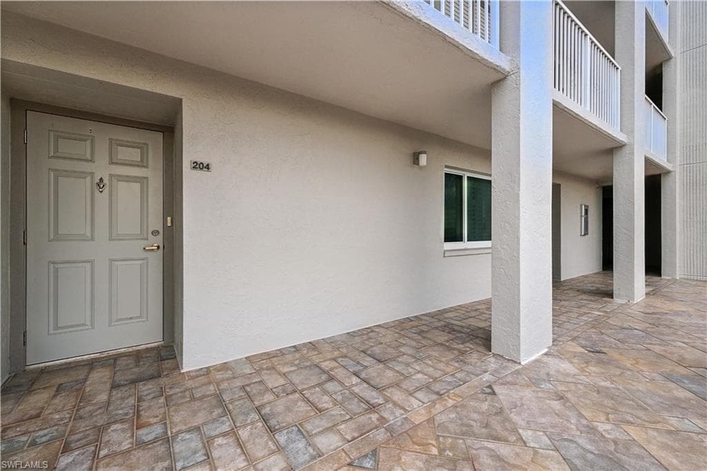 26000 Hickory BLVD # 204, BONITA SPRINGS FL 34134-2