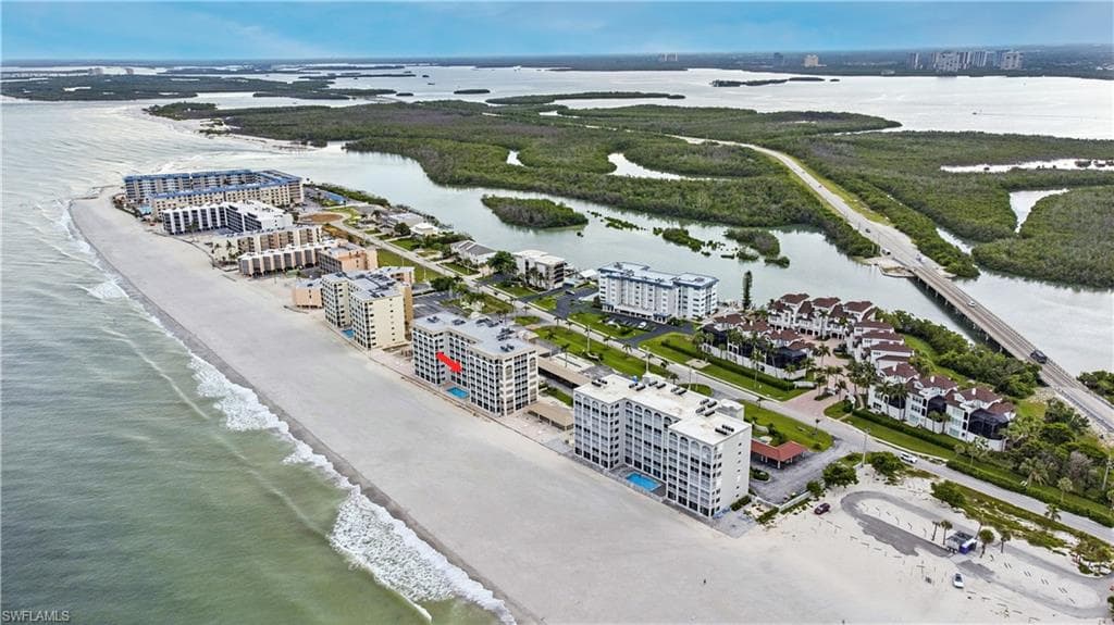 26000 Hickory BLVD # 204, BONITA SPRINGS FL 34134-32