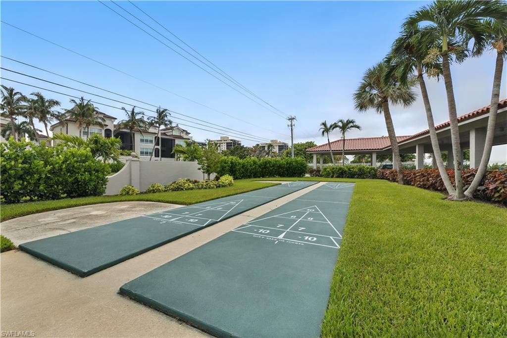 26000 Hickory BLVD # 204, BONITA SPRINGS FL 34134-28