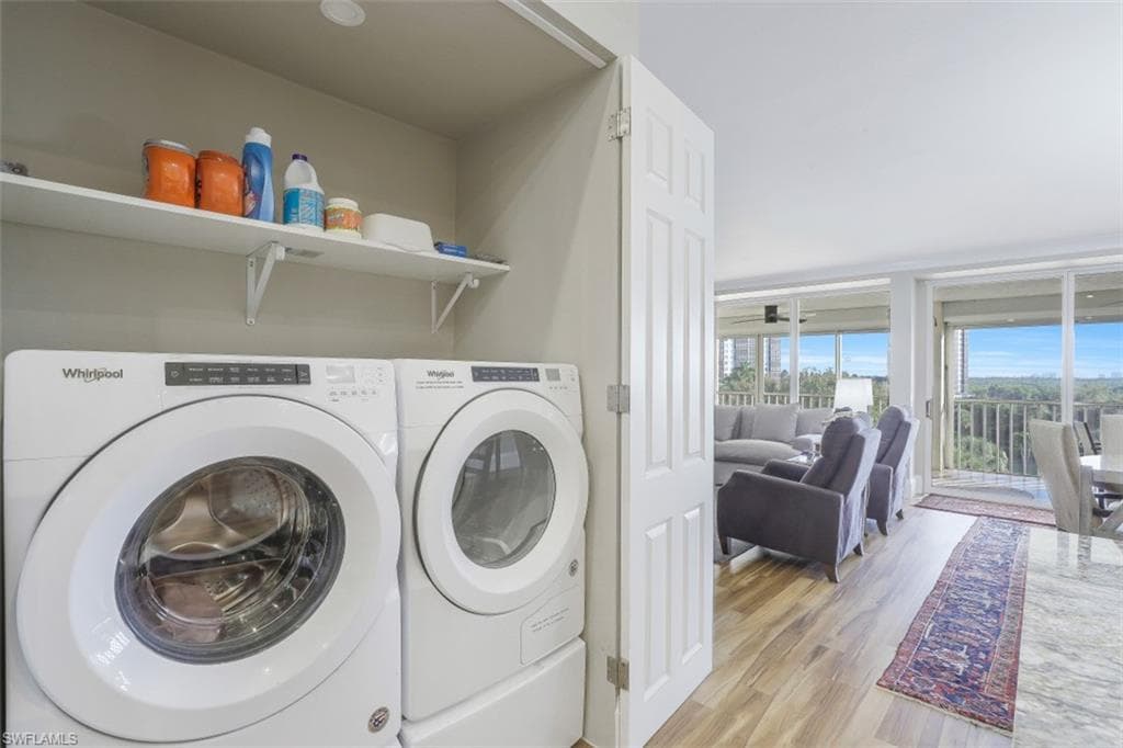 360 Horse Creek DR # 502, NAPLES FL 34110-14