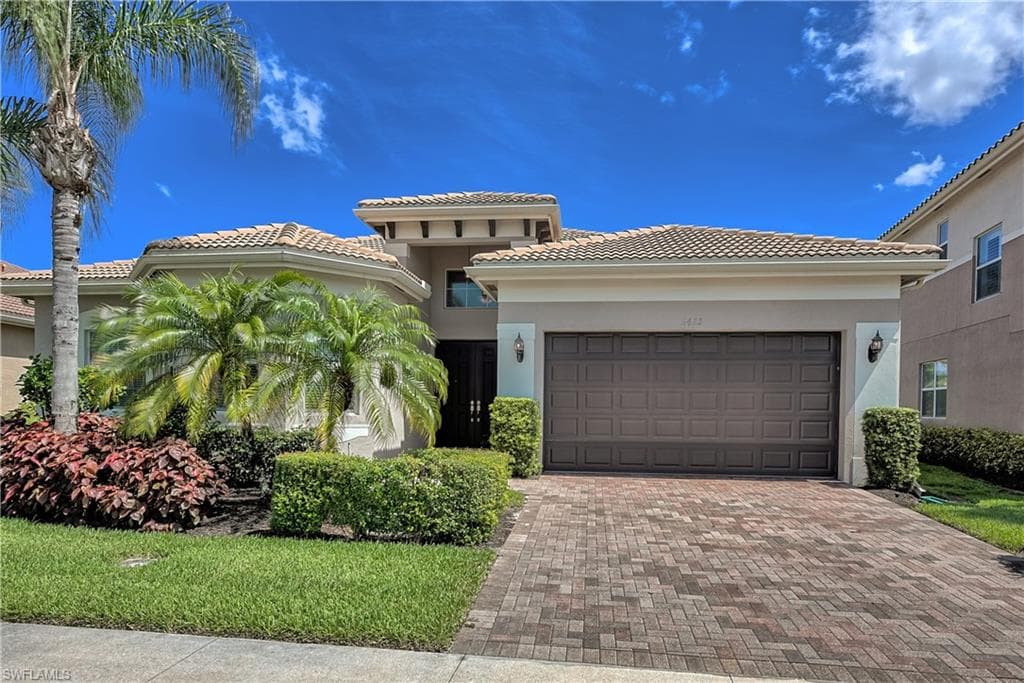 6623 Monterey PT, NAPLES FL 34105-2