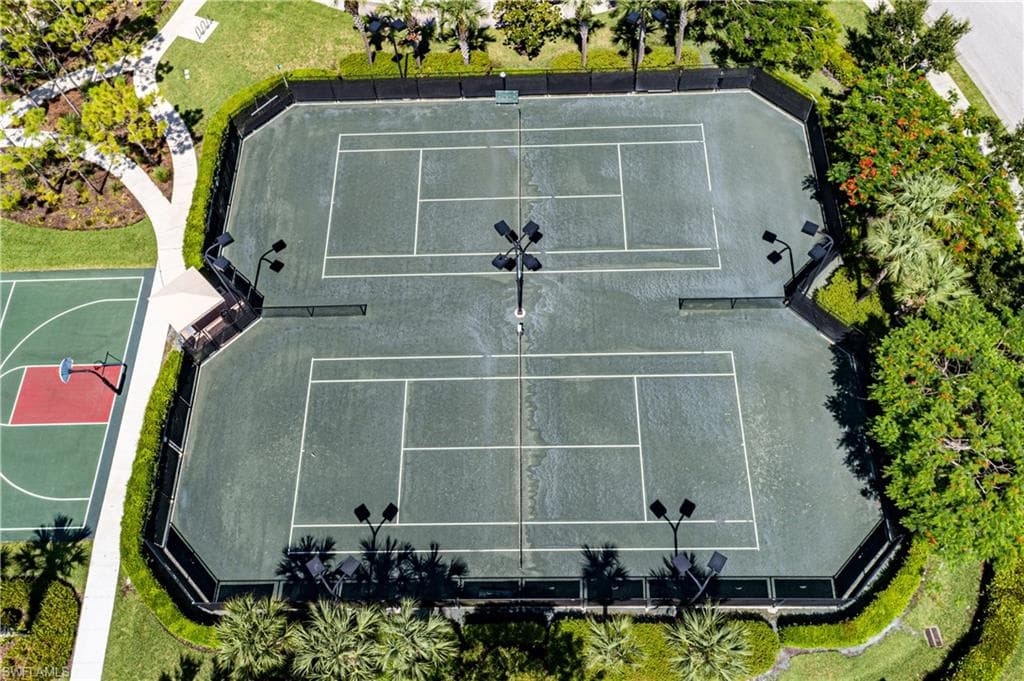 6623 Monterey PT, NAPLES FL 34105-32