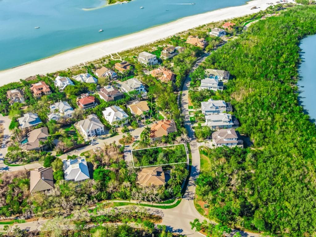950 Sea Oats CT, MARCO ISLAND FL 34145-12