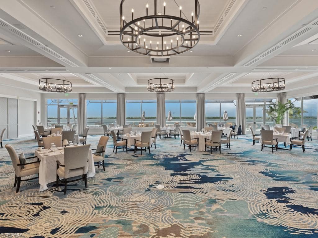 950 Sea Oats CT, MARCO ISLAND FL 34145-17