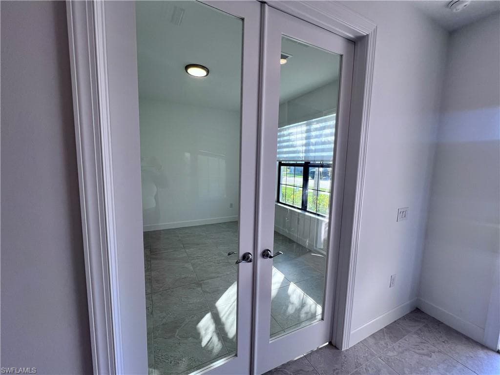 3700 Passion Vine DR, ALVA FL 33920-25