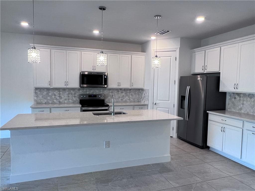 3700 Passion Vine DR, ALVA FL 33920-14