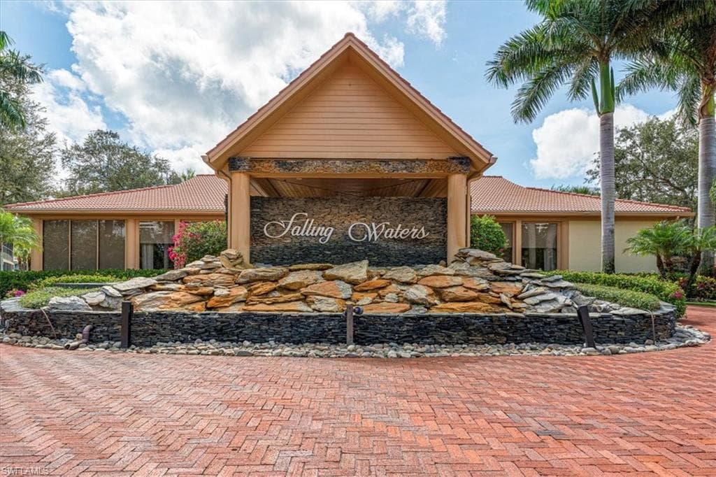 2355 Hidden Lake DR # 3, NAPLES FL 34112-5