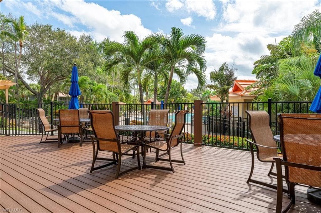 2355 Hidden Lake DR # 3, NAPLES FL 34112-28