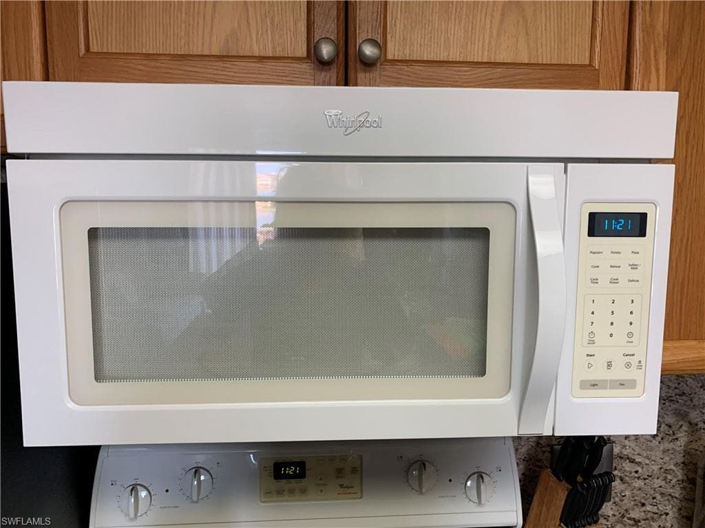 260 Southbay DR # 204, NAPLES FL 34108-16