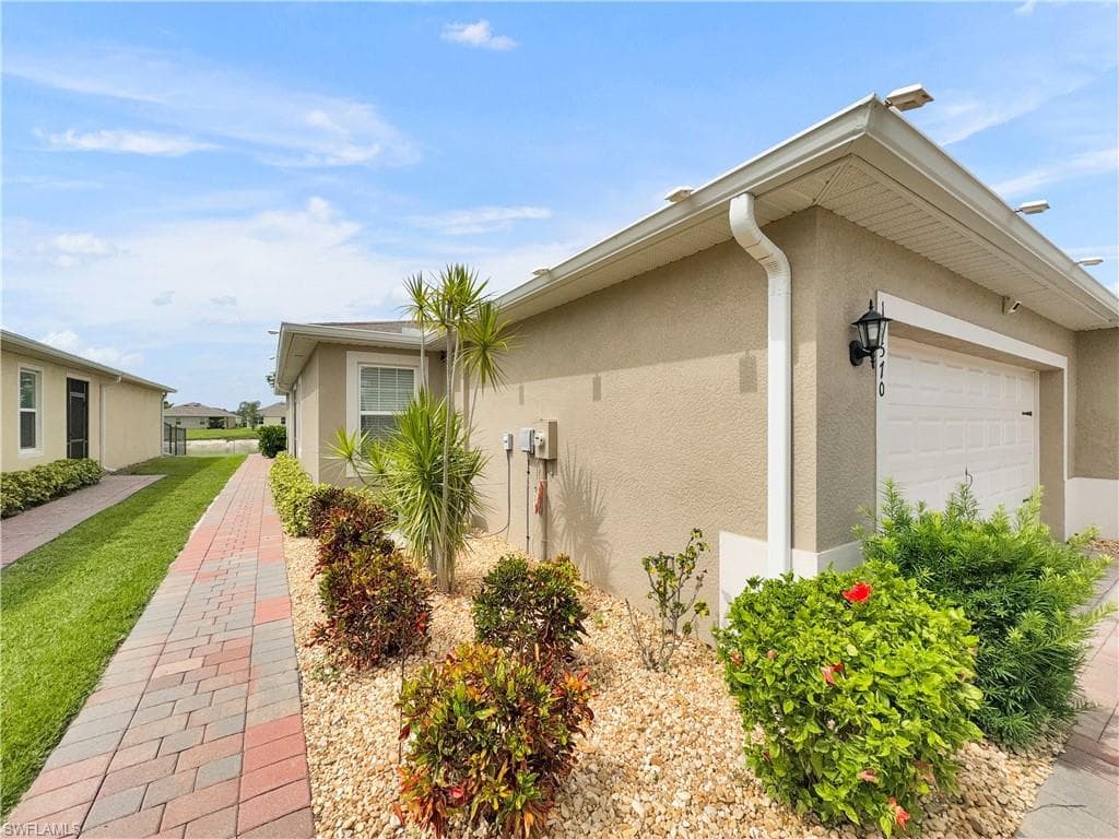 19570 Galleon Point DR, LEHIGH ACRES FL 33936-2