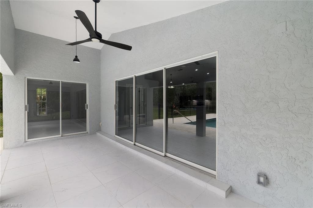 530 22nd AVE NW, NAPLES FL 34120-22