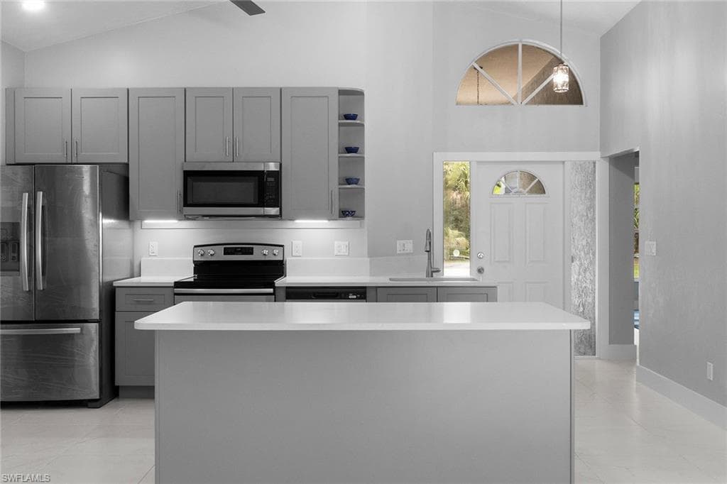 530 22nd AVE NW, NAPLES FL 34120-4