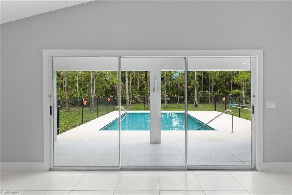 530 22nd AVE NW, NAPLES FL 34120-13