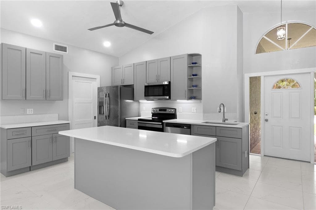 530 22nd AVE NW, NAPLES FL 34120-3