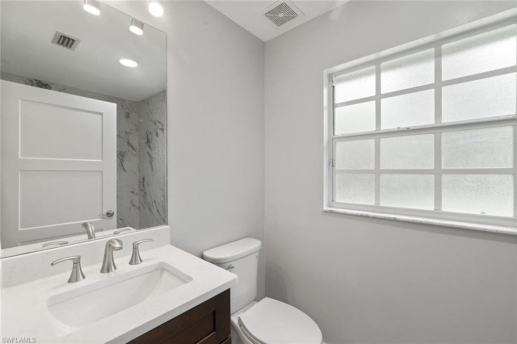 530 22nd AVE NW, NAPLES FL 34120-20