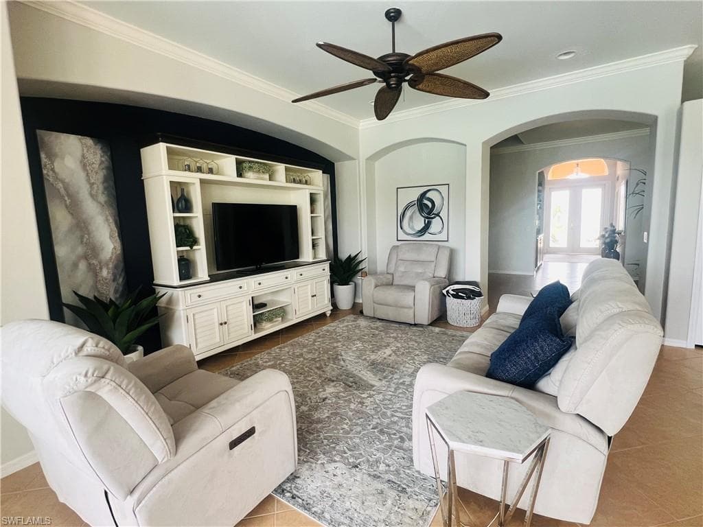 14265 Manchester DR, NAPLES FL 34114-3