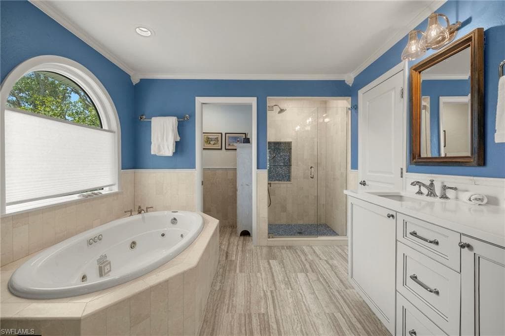 1062 S Yachtsman DR, SANIBEL FL 33957-16