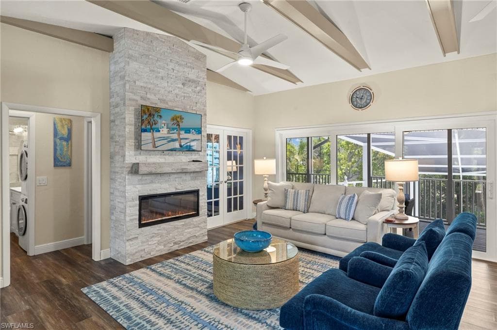 1062 S Yachtsman DR, SANIBEL FL 33957-2