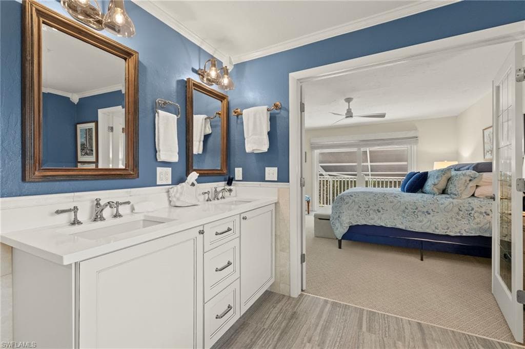 1062 S Yachtsman DR, SANIBEL FL 33957-17