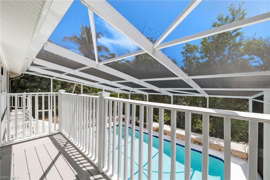1062 S Yachtsman DR, SANIBEL FL 33957-14