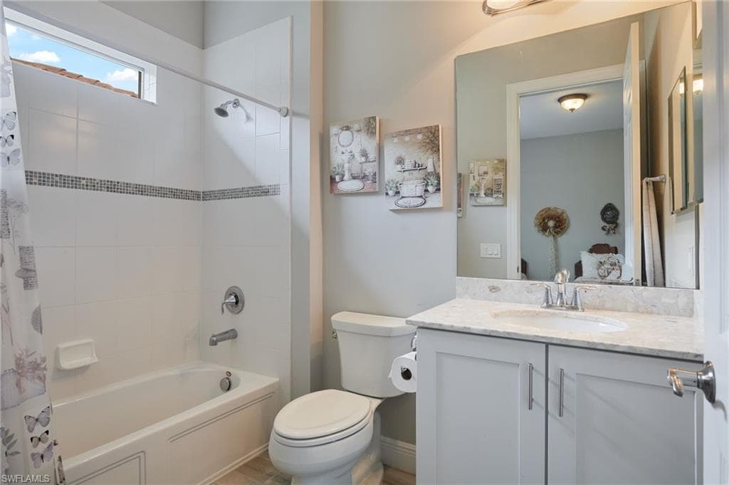 10037 Avalon Lake CIR, FORT MYERS FL 33913-17