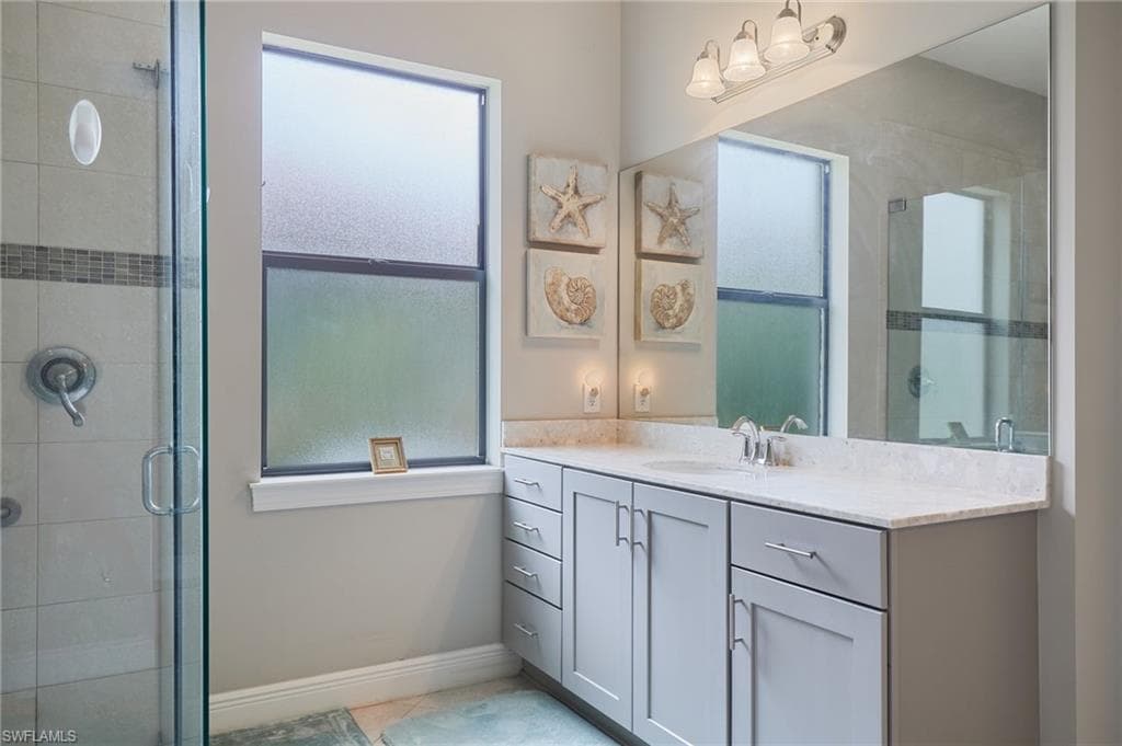 10037 Avalon Lake CIR, FORT MYERS FL 33913-10