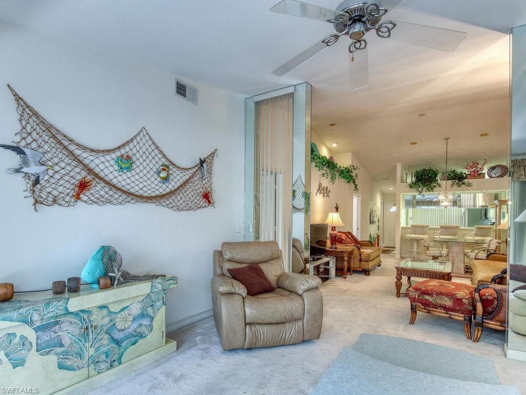 2462 Hidden Lake DR # 208, NAPLES FL 34112-9