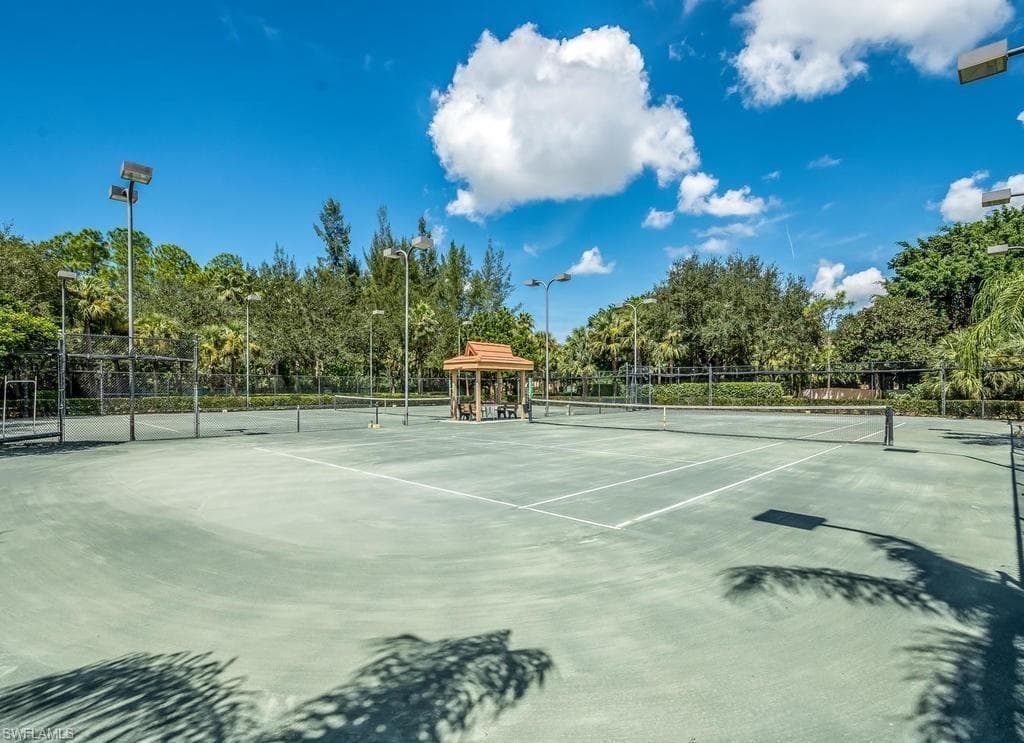 2462 Hidden Lake DR # 208, NAPLES FL 34112-32