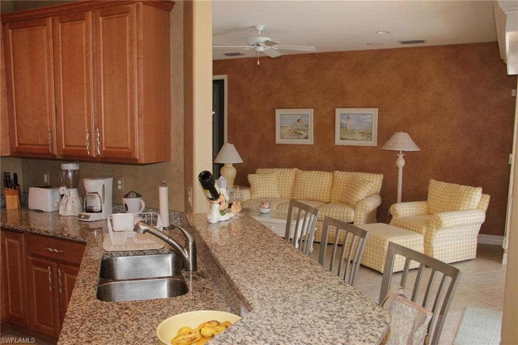 3951 Ruxton RD, NAPLES FL 34116-6