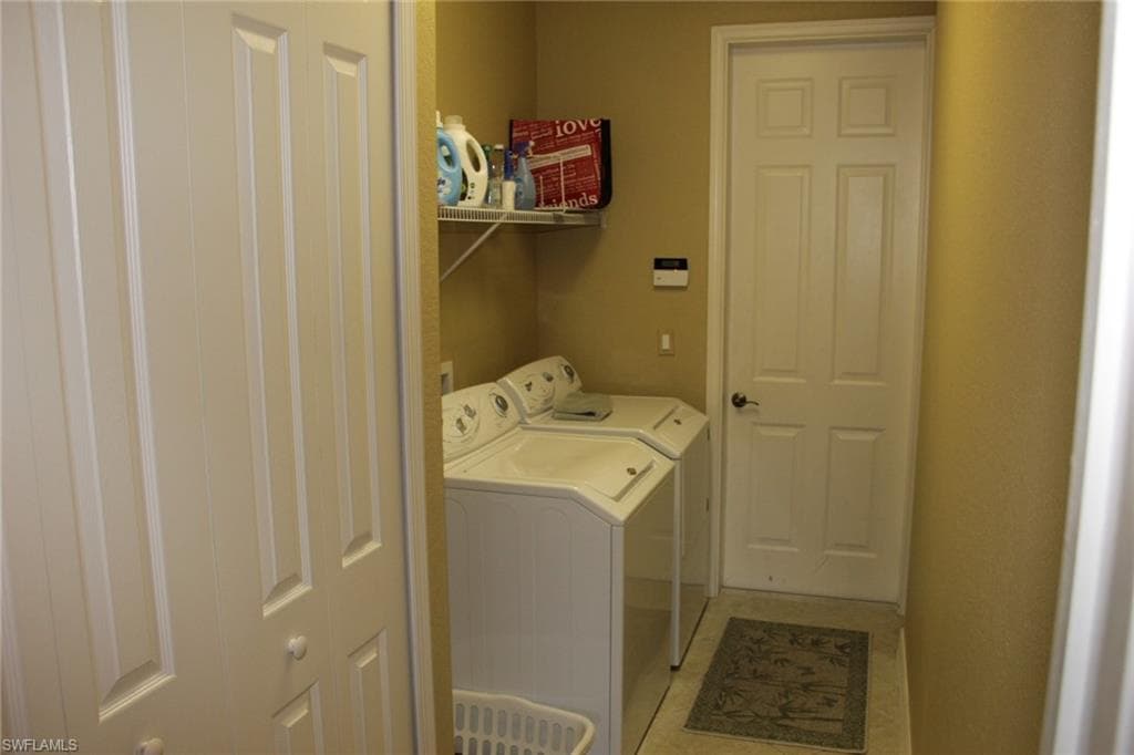 3951 Ruxton RD, NAPLES FL 34116-9