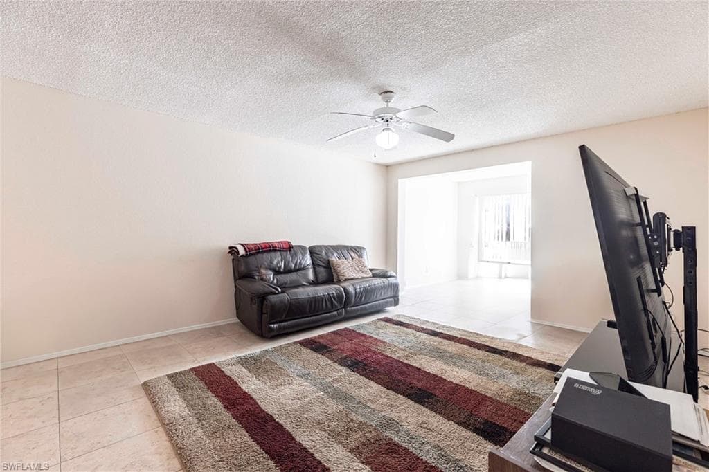 8225 Ibis Club DR # 203, NAPLES FL 34104-1