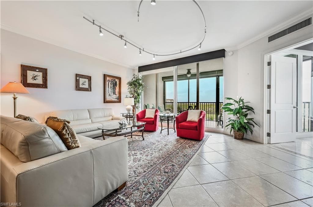 23850 Via Italia CIR # 404, ESTERO FL 34134-12