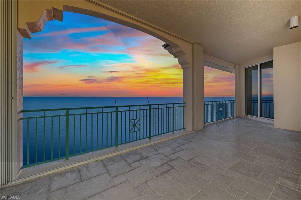 970 Cape Marco DR 2506-33