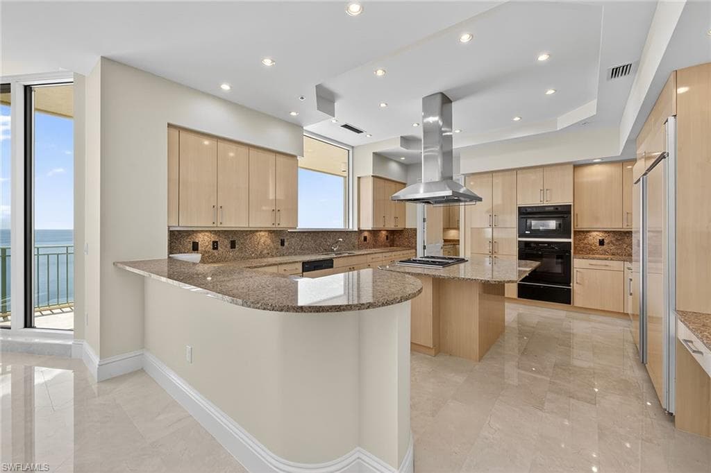 970 Cape Marco DR 2506-17