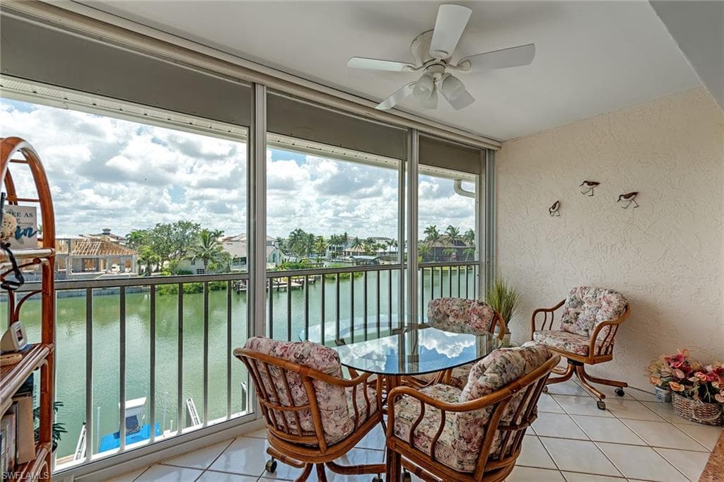 10684 Gulf Shore DR # 305, NAPLES FL 34108-10