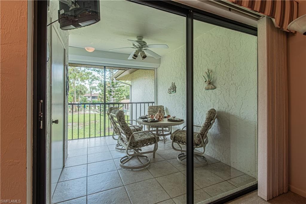 1733 Courtyard WAY # B205, NAPLES FL 34112-13