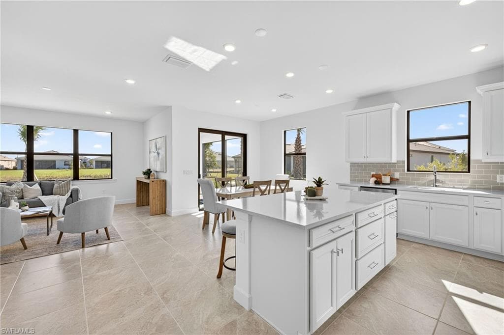 3999 Sweet Alyssum TER, ALVA FL 33920-6