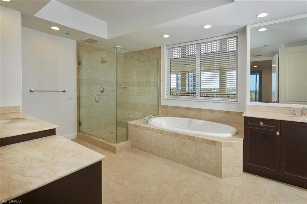 24011 Via Castella DR 2402-8