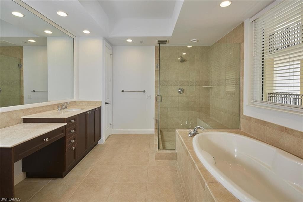 24011 Via Castella DR 2402-9