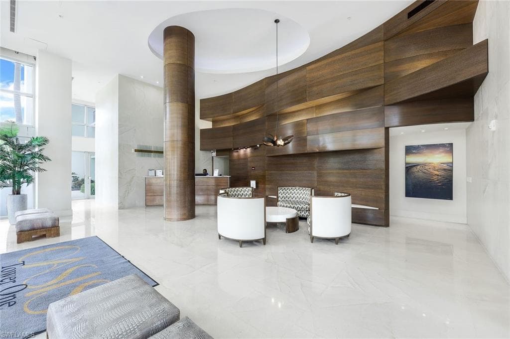 3000 Oasis Grand BLVD # 2307, FORT MYERS FL 33916-2