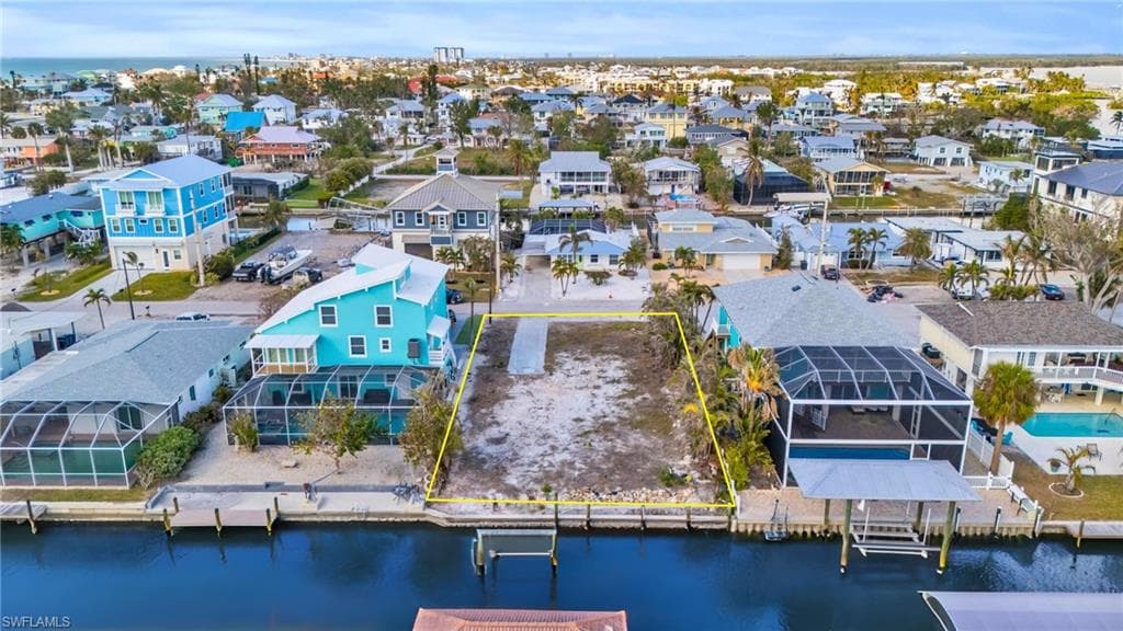 200 Curlew ST, FORT MYERS BEACH FL 33931-8