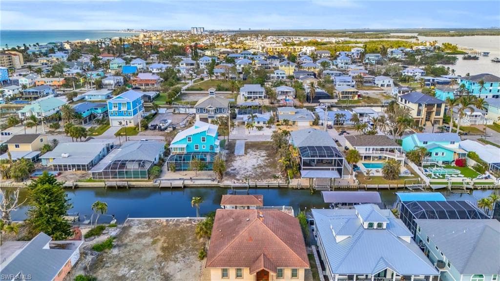 200 Curlew ST, FORT MYERS BEACH FL 33931-9