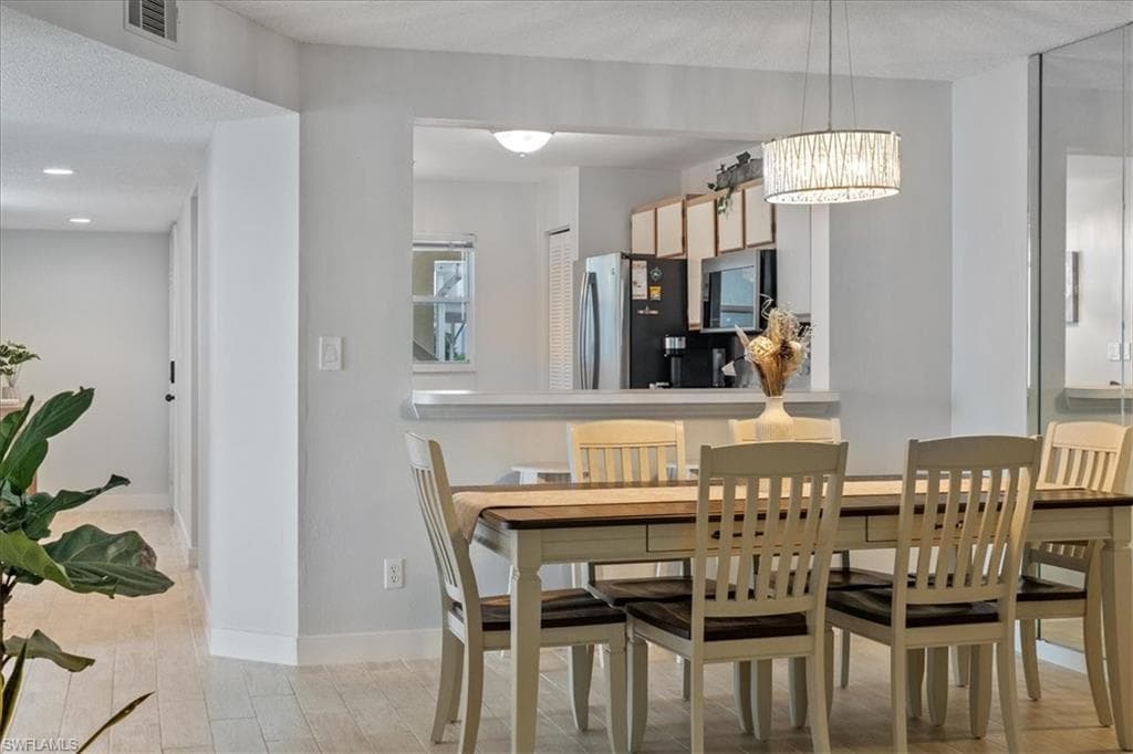 745 Landover CIR # 104, NAPLES FL 34104-6