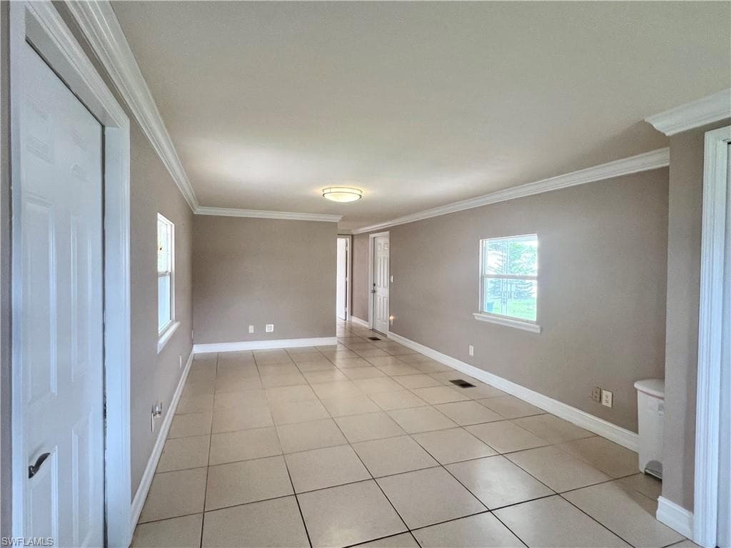 164 Cape Sable DR, NAPLES FL 34104-4