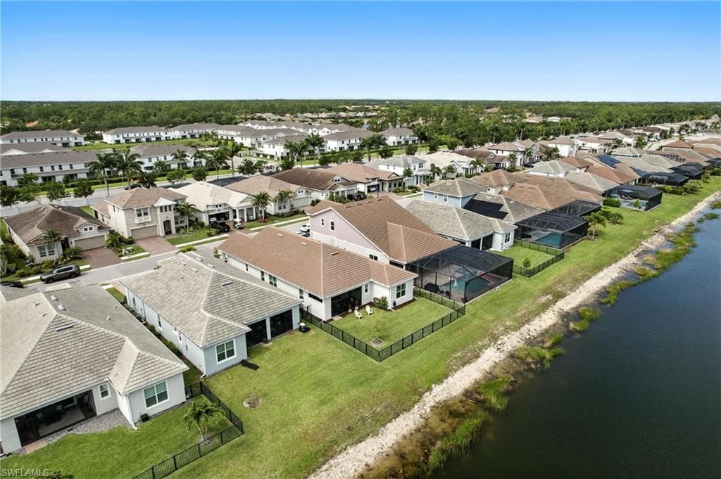 3387 Pilot CIR, NAPLES FL 34120-31