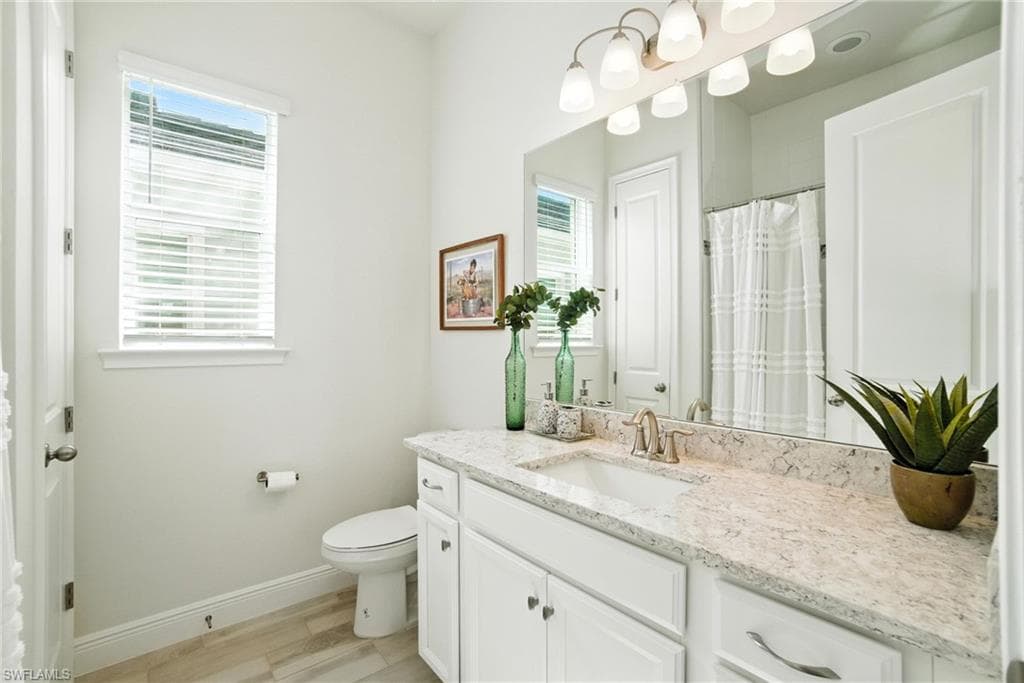 3387 Pilot CIR, NAPLES FL 34120-18