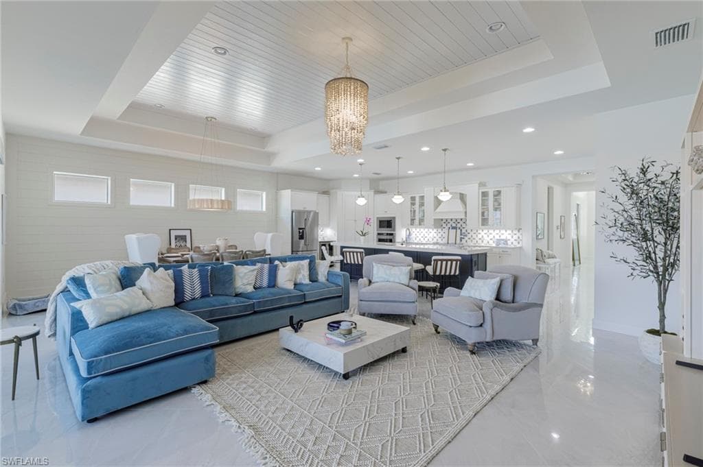 8963 Gustavia CT, NAPLES FL 34112-16