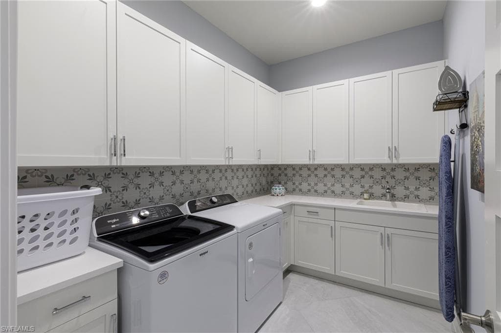 8963 Gustavia CT, NAPLES FL 34112-31