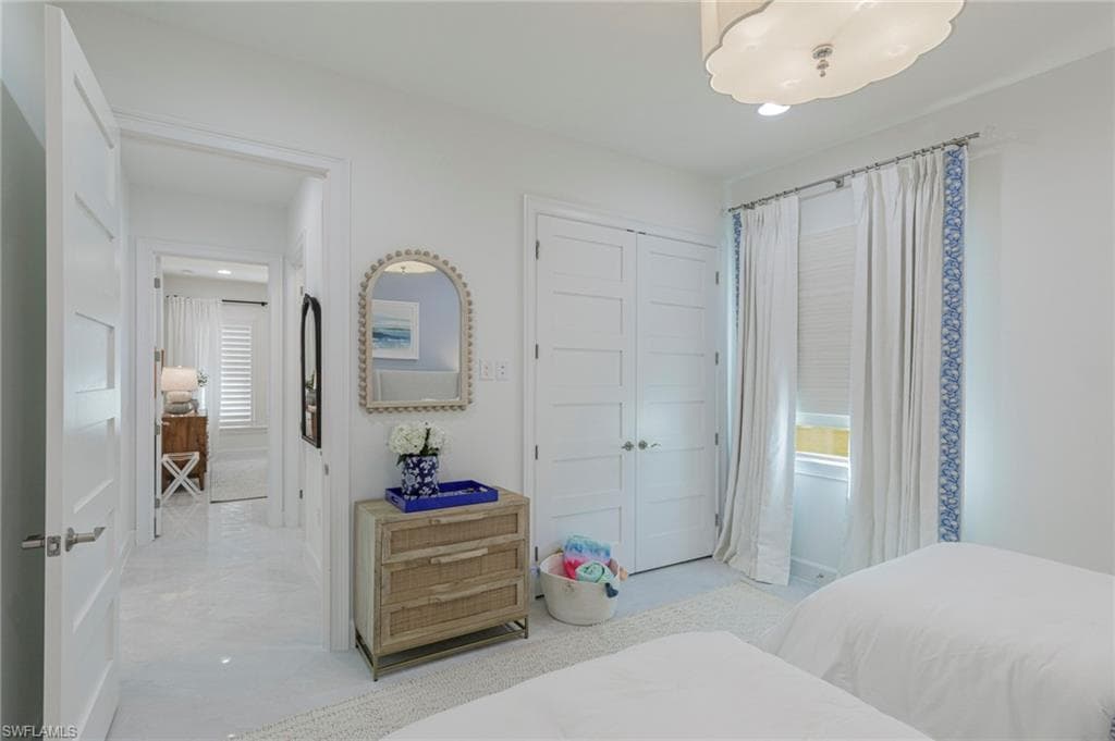 8963 Gustavia CT, NAPLES FL 34112-28